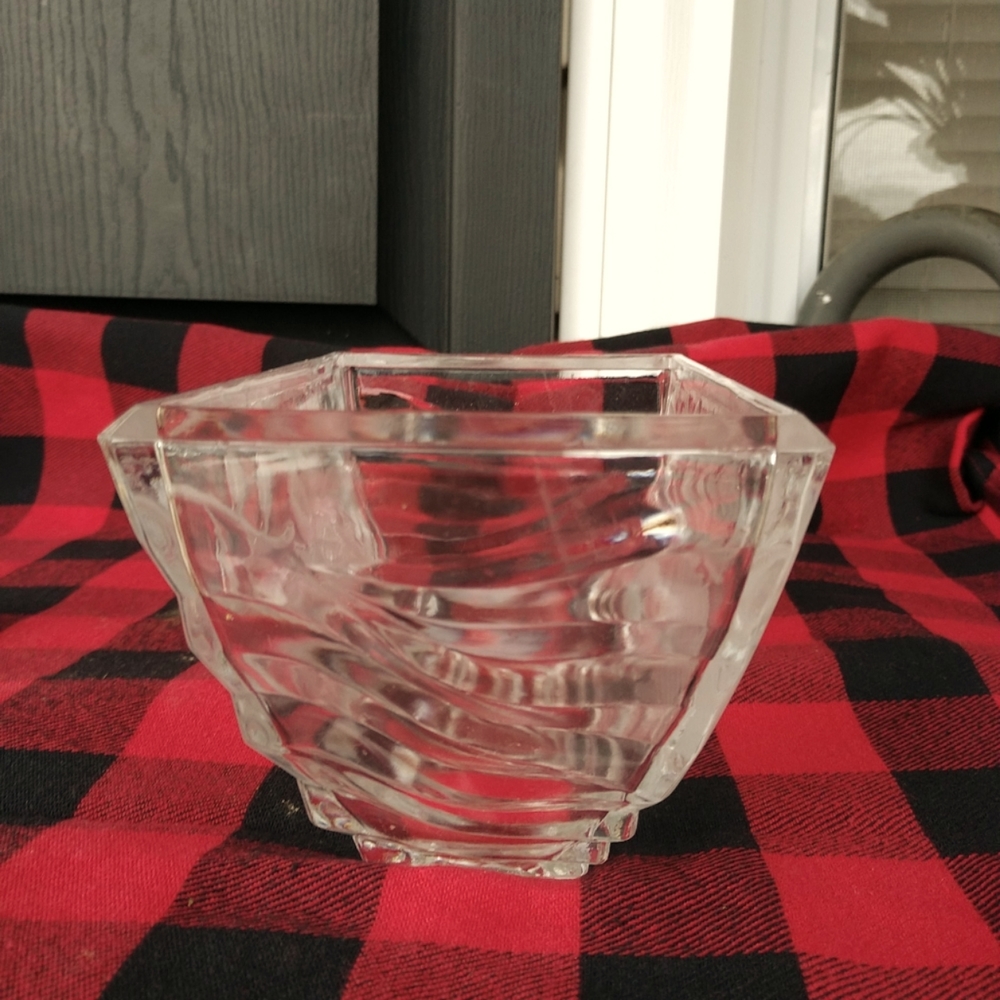 🌳VTG. Crystal Clear Oak Leaf Oblong Vase Beveled - Picture 9 of 9